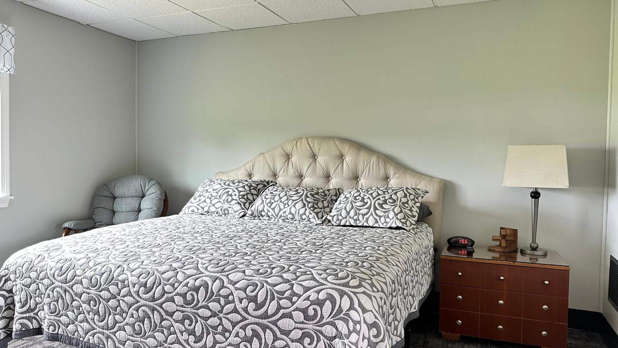 Colonial Valley Motel Farmington Экстерьер фото